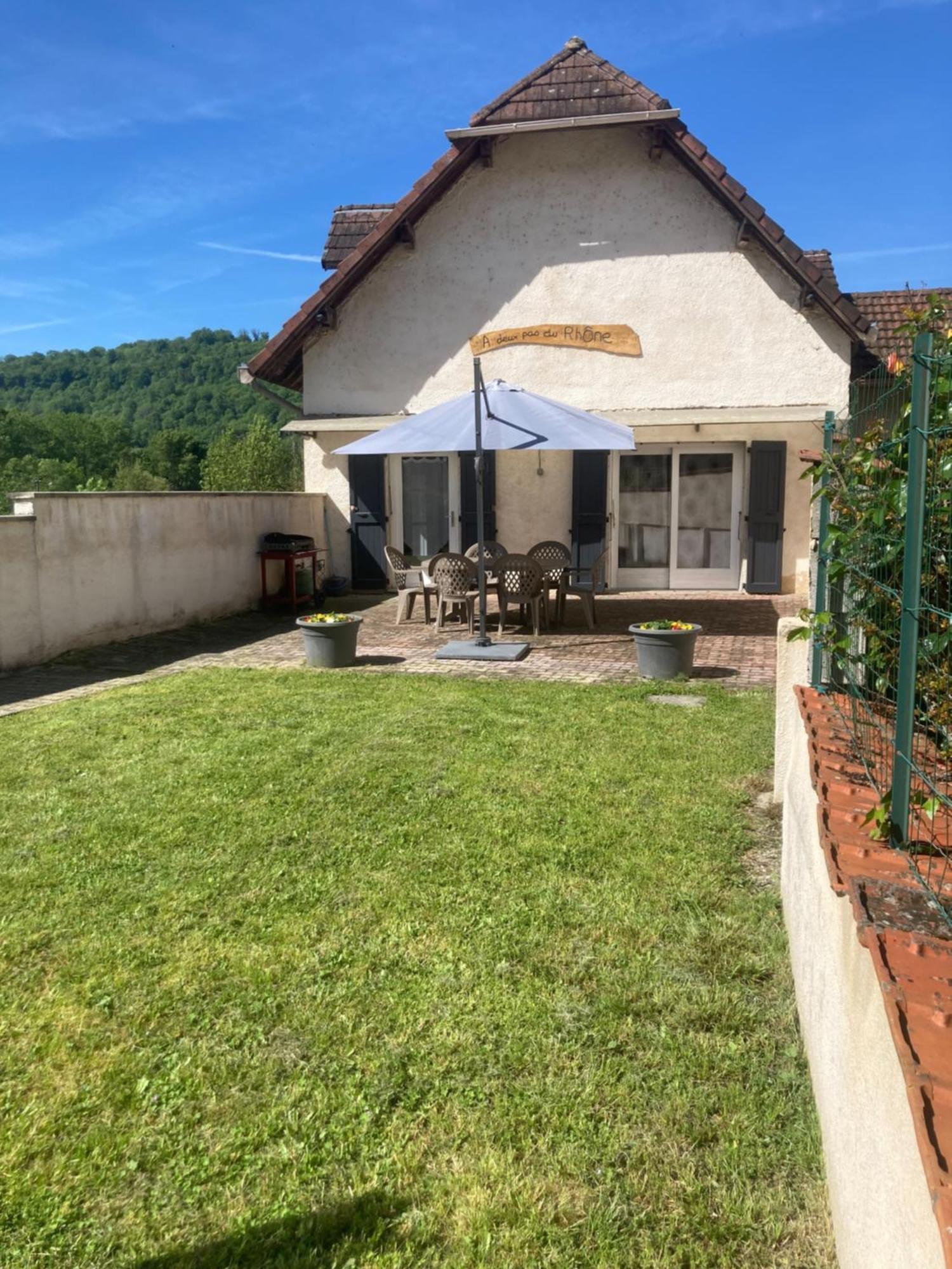 A Deux Pas Du Rhone Villa Sault-Brenaz Luaran gambar
